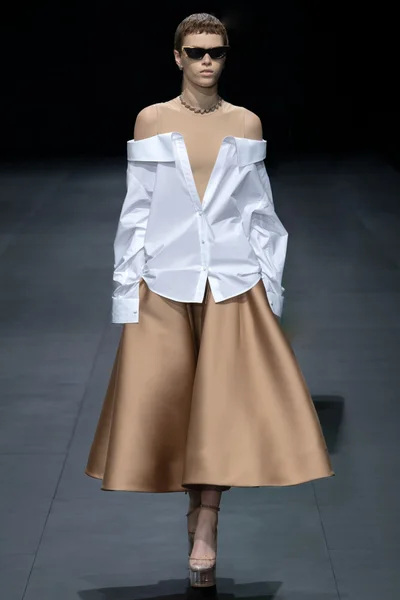 Look 51